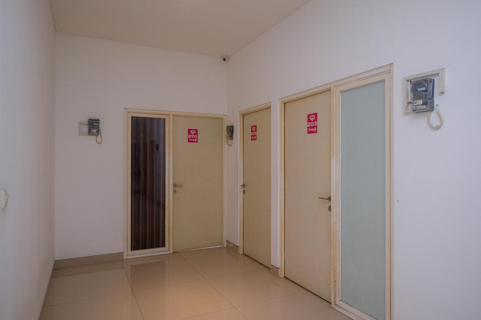 Hotel Reddoorz Syariah Near Simpang Lima Semarang Jomblang Exteriér fotografie