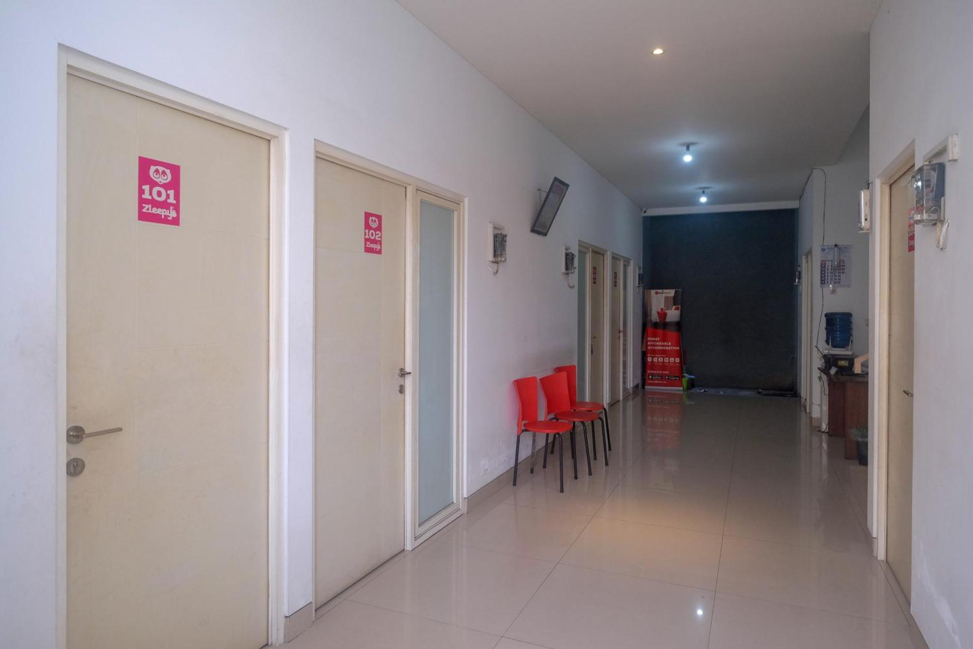Hotel Reddoorz Syariah Near Simpang Lima Semarang Jomblang Exteriér fotografie