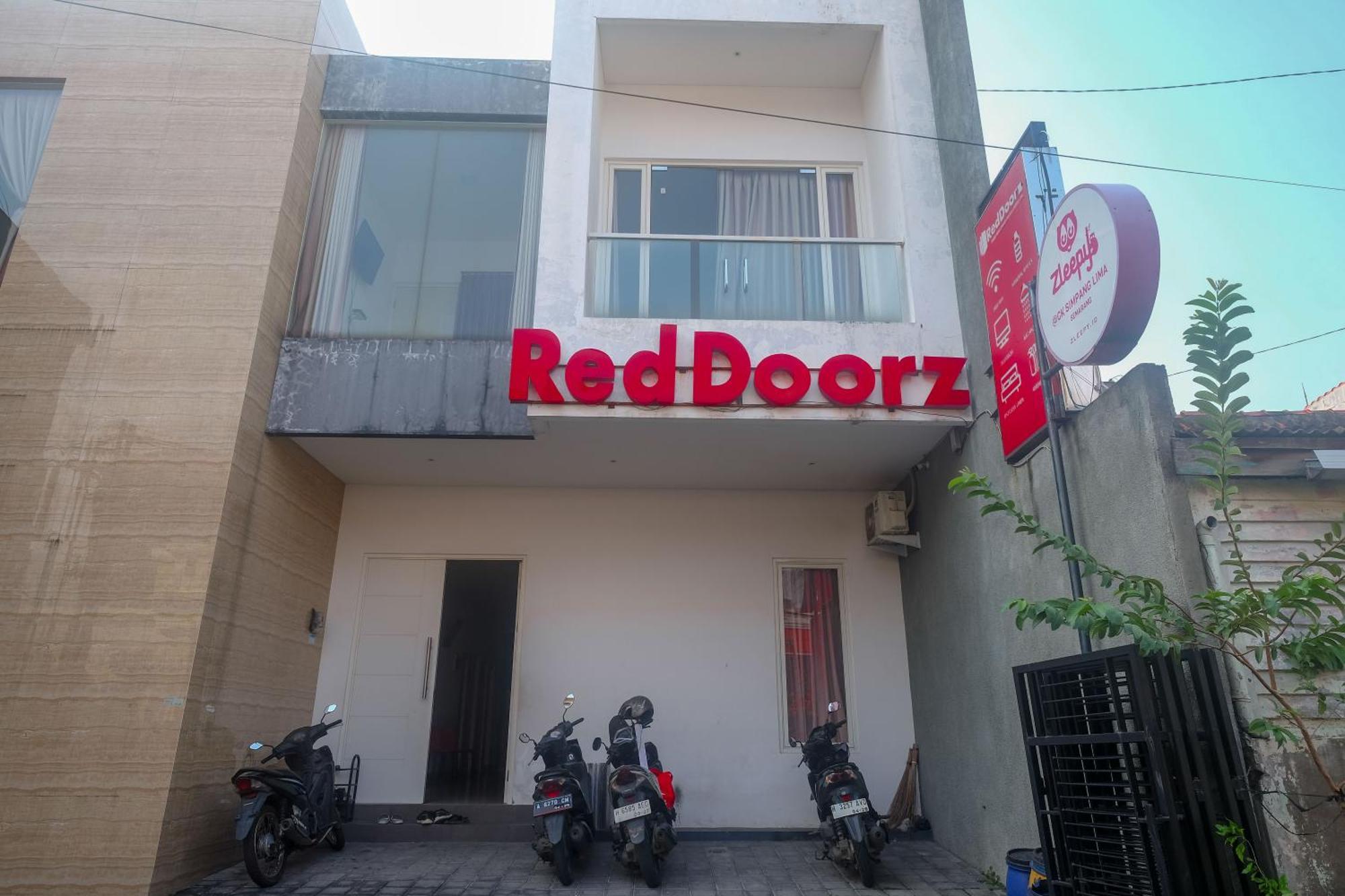 Hotel Reddoorz Syariah Near Simpang Lima Semarang Jomblang Exteriér fotografie