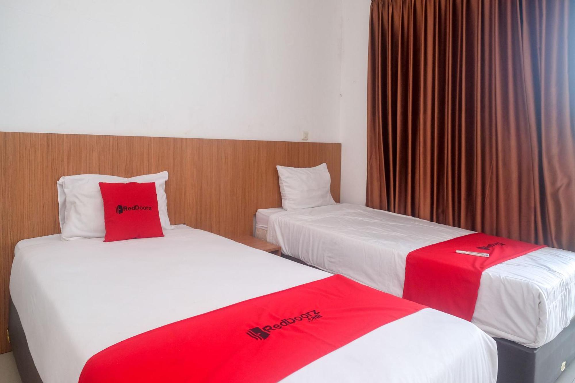 Hotel Reddoorz Syariah Near Simpang Lima Semarang Jomblang Exteriér fotografie