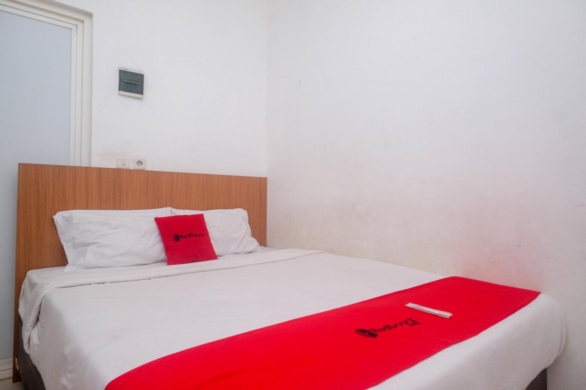 Hotel Reddoorz Syariah Near Simpang Lima Semarang Jomblang Exteriér fotografie